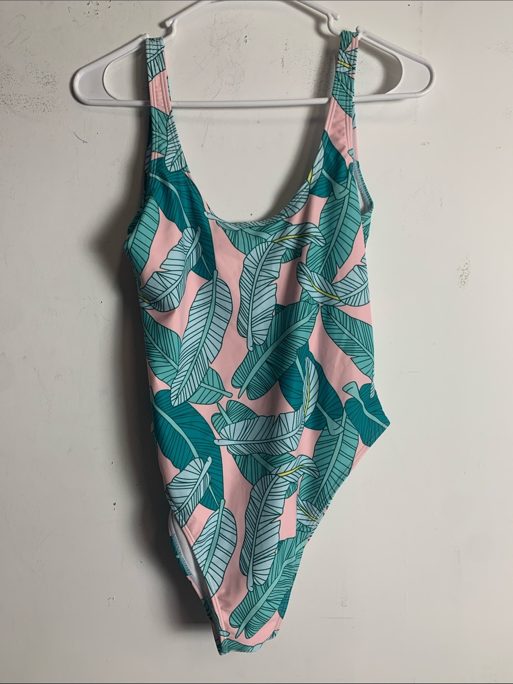 Dixperfect Tropical Leaf One-Piece - Pink & Teal